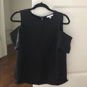 Halston cold shoulder short sleeve dressy top Sz s